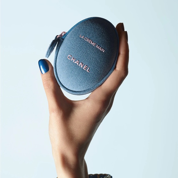 Chanel LA CRÈME MAIN Limited Edition Denim Collection - Picture 4 of 4